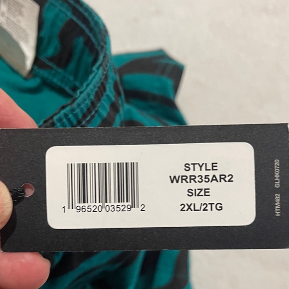 Dickies Men's Swim Trunks in Black and Teal size XXL - Picture 9 of 10